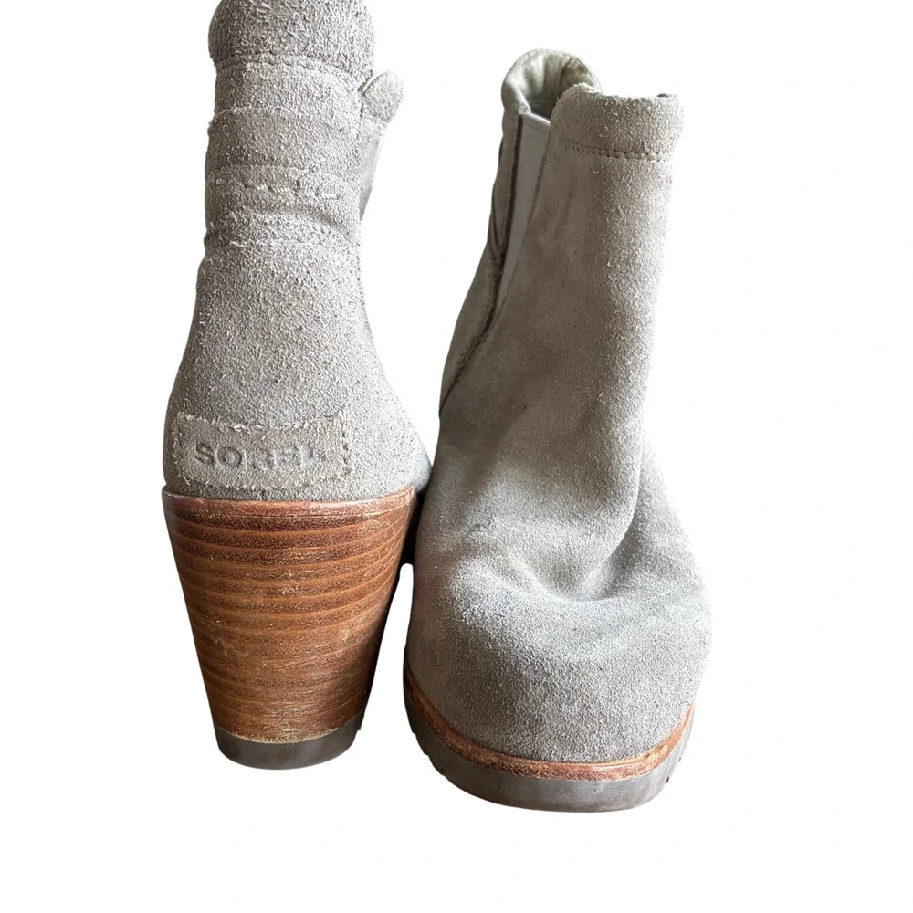Sorel Lea Wedge Boots Womens 9.5 Grey Good Waterproof Suede Chelsea NL2806-005